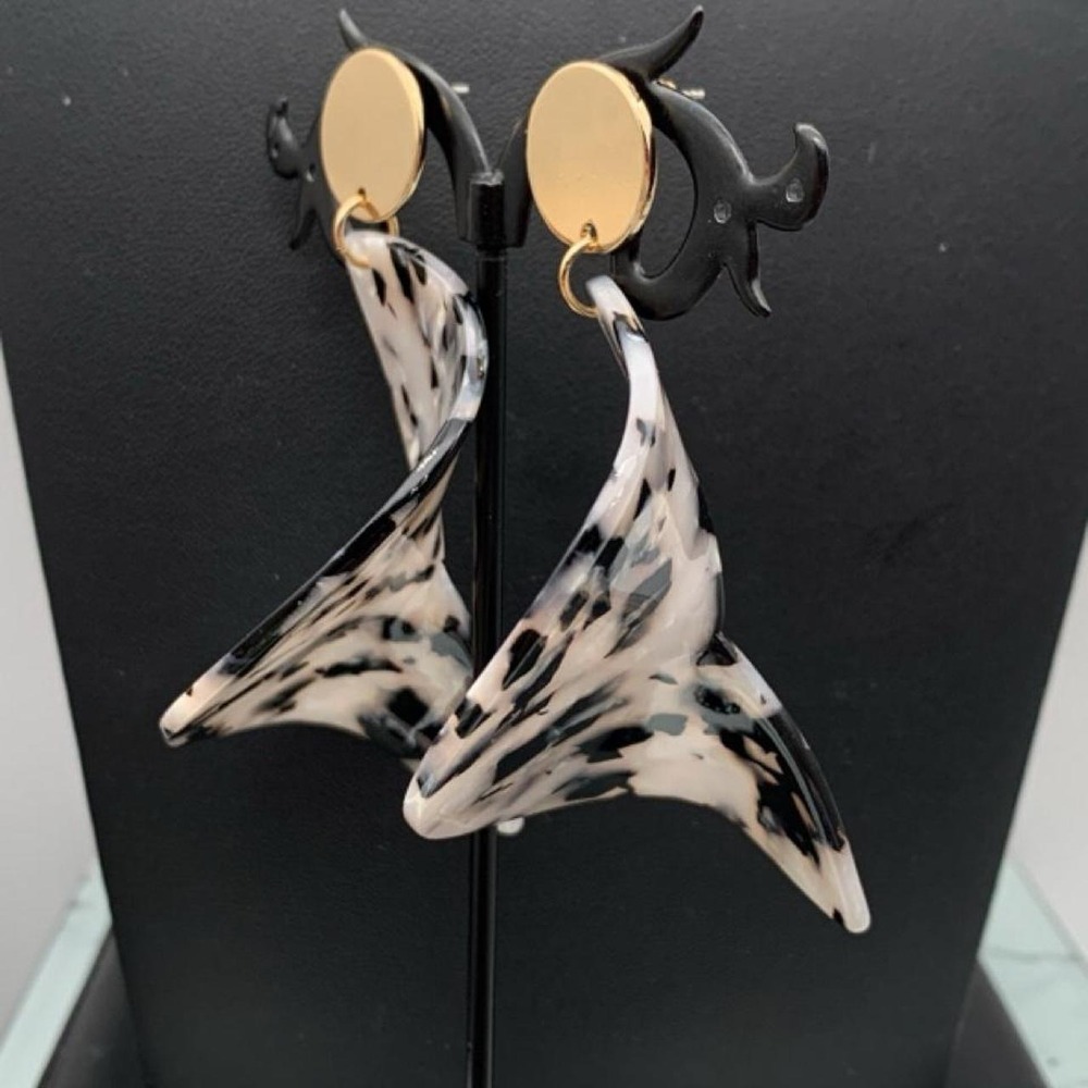 Large but lightweight statement black & white marbled swirl acrylic earrings